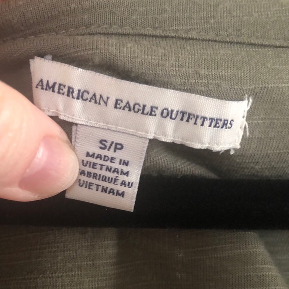American Eagle Top - Picture 3 of 3